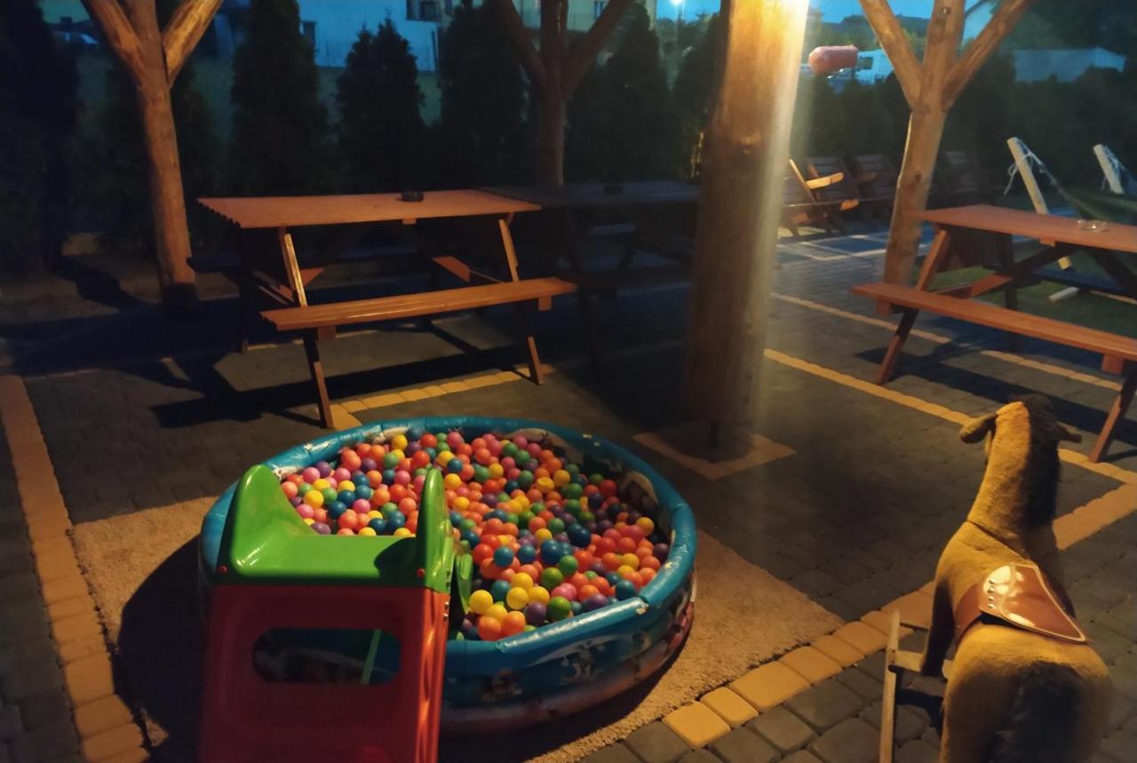 Pokoje Goscinne Ontario Mieroszyno Jastrzebia Gora Bagian luar foto